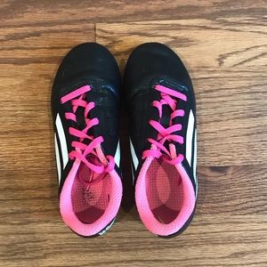 Adidas soccer cleats - girls sz 1